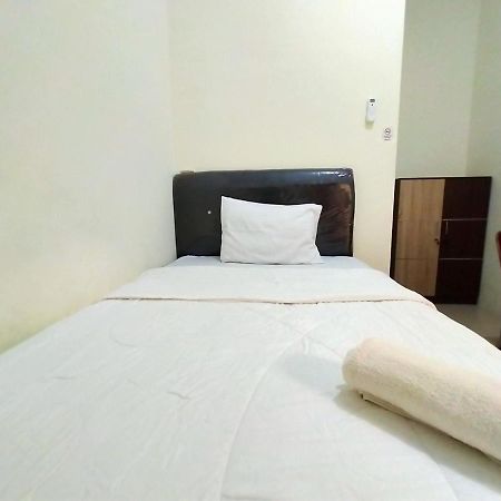 Homestay Danesti Syariah Near Bandara Sultan Hasanuddin Makasar Zewnętrze zdjęcie