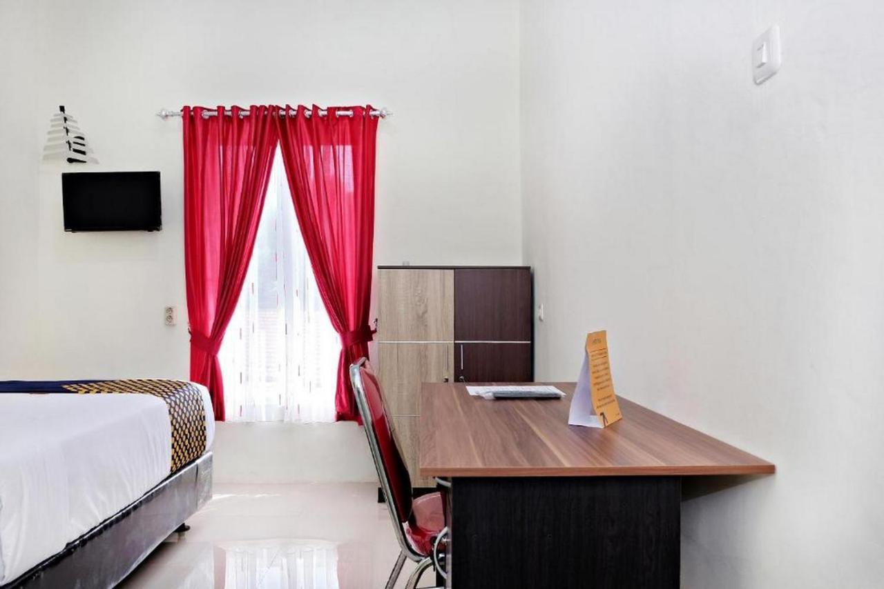 Homestay Danesti Syariah Near Bandara Sultan Hasanuddin Makasar Zewnętrze zdjęcie