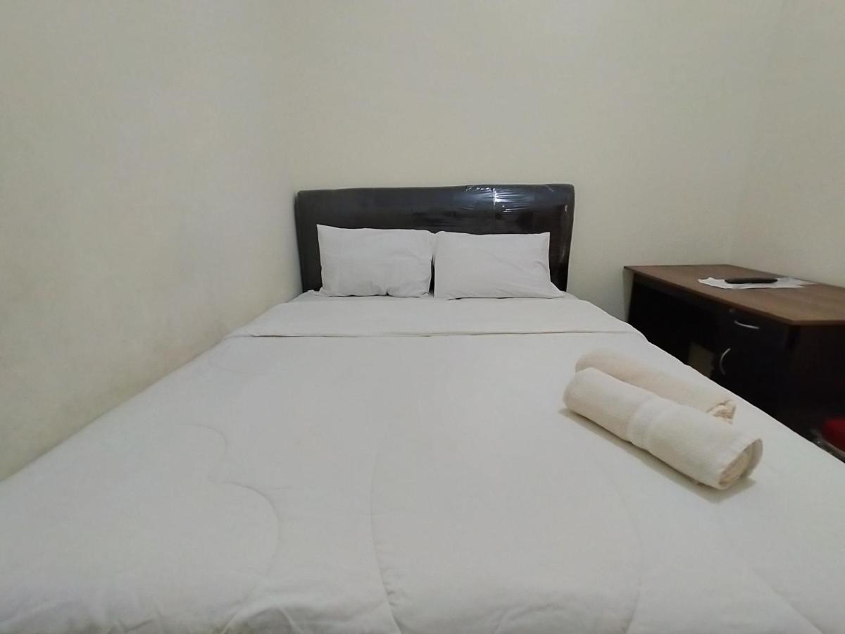 Homestay Danesti Syariah Near Bandara Sultan Hasanuddin Makasar Zewnętrze zdjęcie