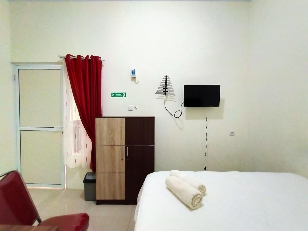 Homestay Danesti Syariah Near Bandara Sultan Hasanuddin Makasar Zewnętrze zdjęcie