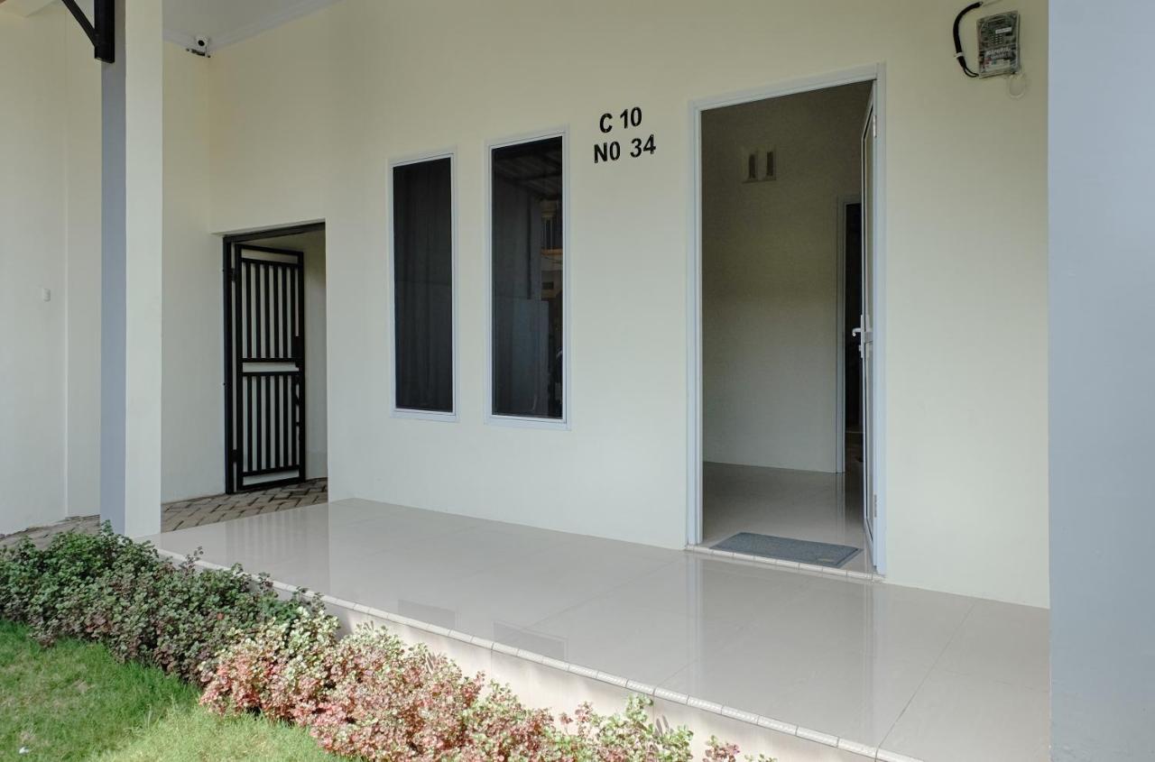 Homestay Danesti Syariah Near Bandara Sultan Hasanuddin Makasar Zewnętrze zdjęcie